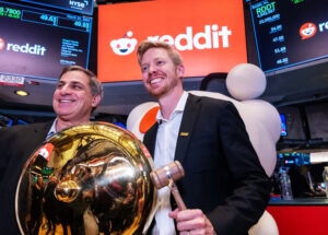 Vale a pena investir no Reddit? O que fazer?